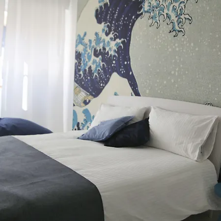 Be Coloured - Boutique Art Rooms In Naples-2
